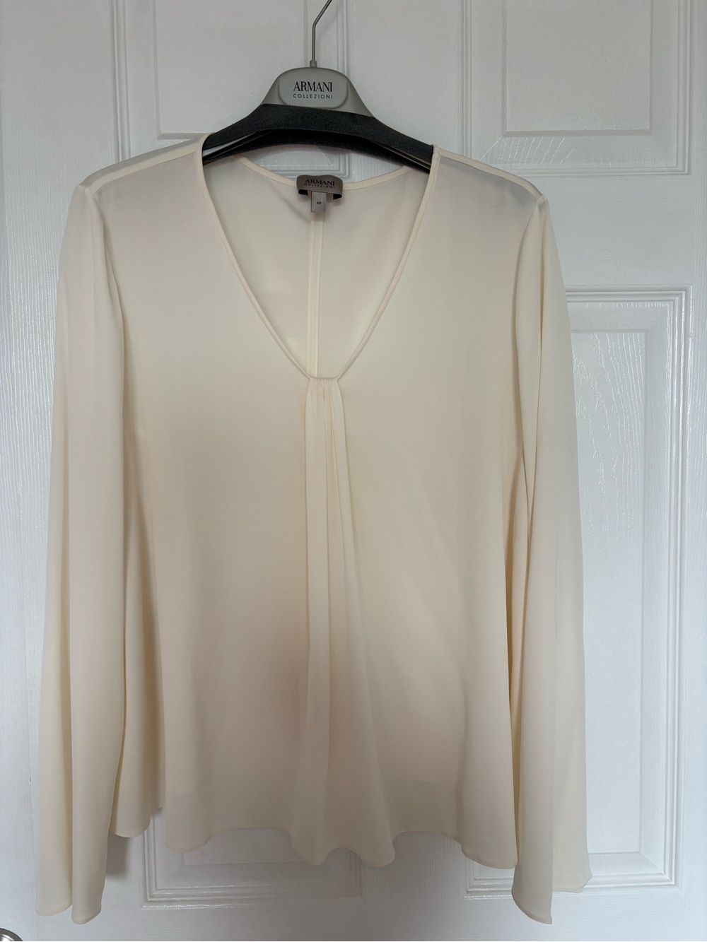 Armani Collezioni Ivory V-Neck Long Sleeve Blouse Size 12